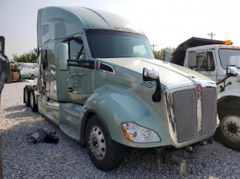  Salvage Kenworth Constructi