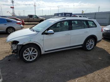  Salvage Volkswagen Golf