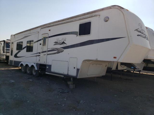  Salvage King 5th Wheel