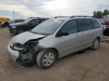  Salvage Toyota Sienna