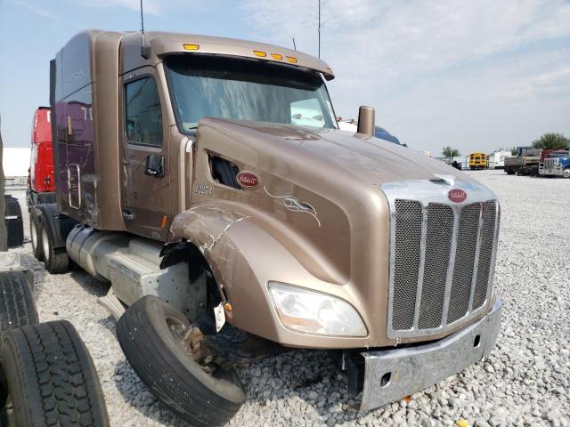  Salvage Peterbilt 579