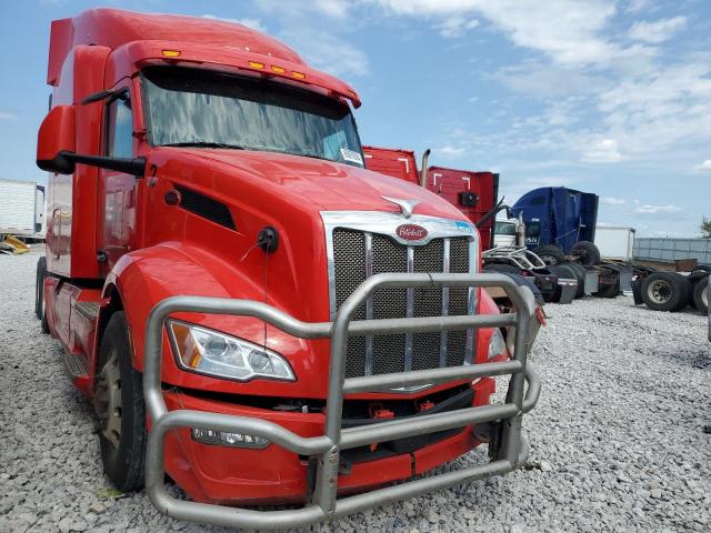  Salvage Peterbilt 579