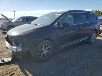  Salvage Chrysler Pacifica