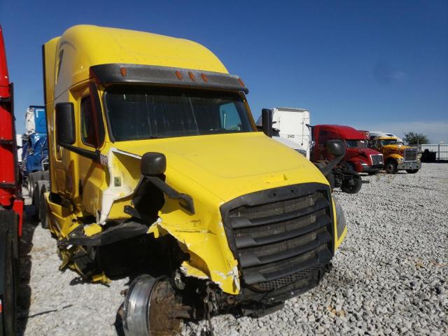  Salvage Freightliner Cascadia 1