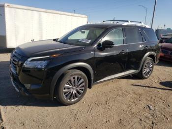  Salvage Nissan Pathfinder