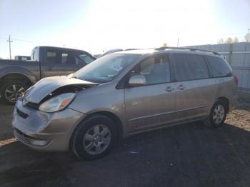  Salvage Toyota Sienna