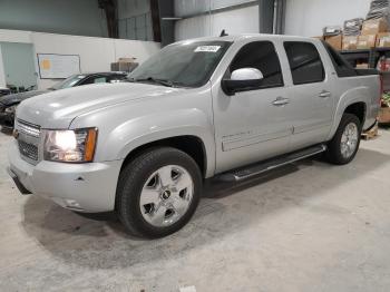  Salvage Chevrolet Avalanche