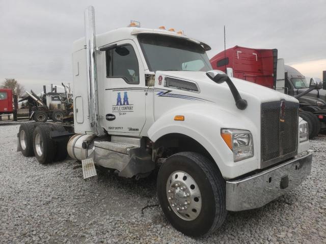  Salvage Kenworth Constructi