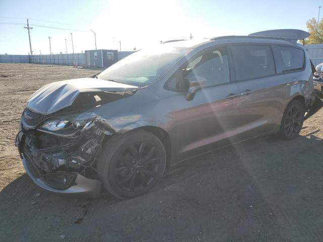  Salvage Chrysler Pacifica