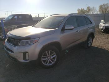  Salvage Kia Sorento