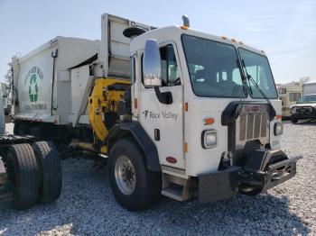  Salvage Peterbilt 520