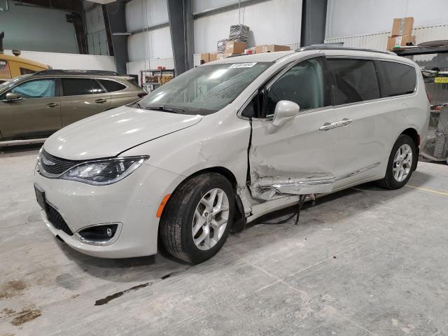  Salvage Chrysler Pacifica