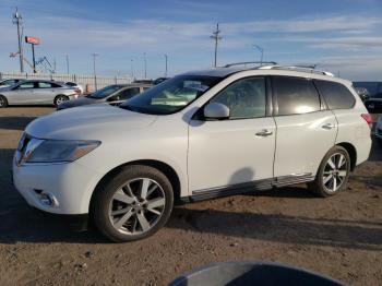  Salvage Nissan Pathfinder