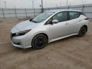  Salvage Nissan LEAF