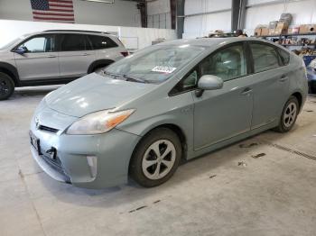  Salvage Toyota Prius