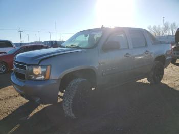  Salvage Chevrolet Avalanche