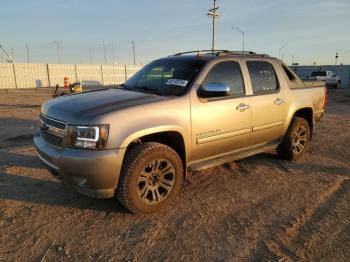  Salvage Chevrolet Avalanche