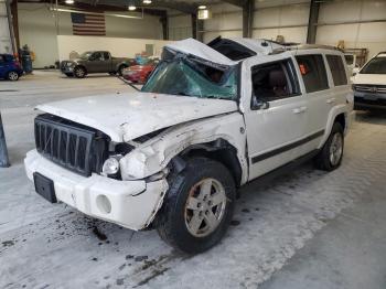  Salvage Jeep Commander