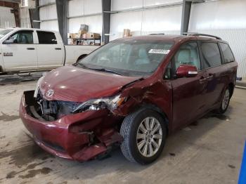  Salvage Toyota Sienna