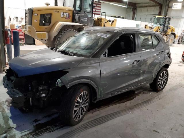  Salvage Nissan Kicks