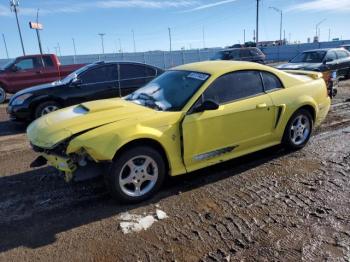  Salvage Ford Mustang