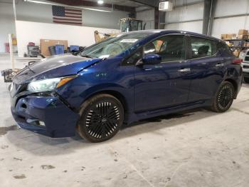  Salvage Nissan LEAF