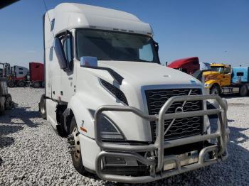  Salvage Volvo Vn
