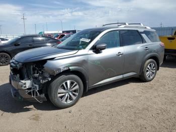  Salvage Nissan Pathfinder