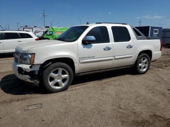  Salvage Chevrolet Avalanche