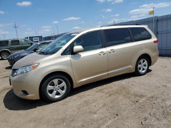  Salvage Toyota Sienna