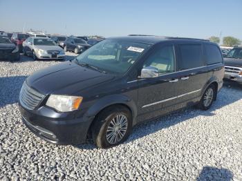  Salvage Chrysler Minivan