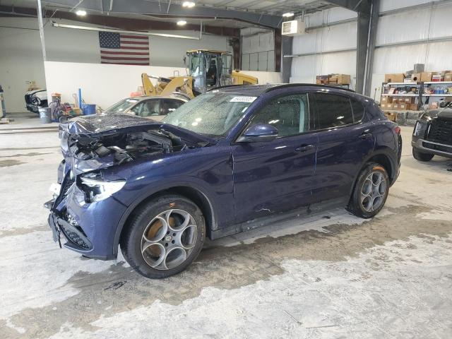  Salvage Alfa Romeo Stelvio