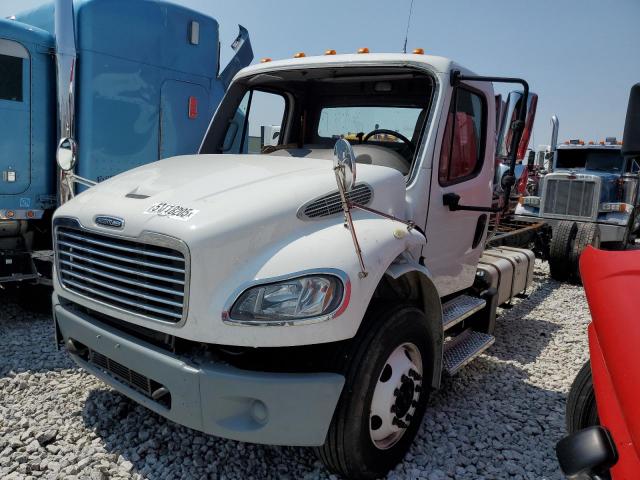  Salvage Freightliner M2 106 Med