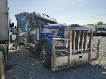  Salvage Peterbilt 589