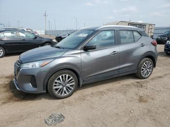  Salvage Nissan Kicks