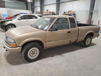  Salvage Chevrolet S-10