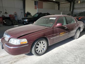  Salvage Lincoln Towncar