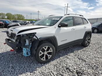  Salvage Jeep Cherokee