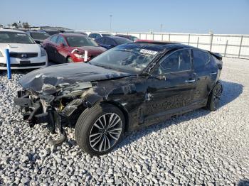  Salvage Kia Stinger