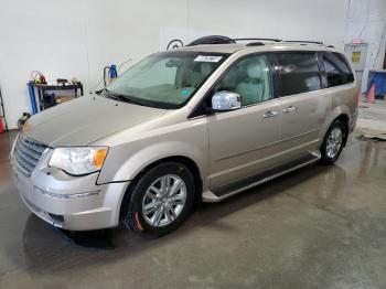  Salvage Chrysler Minivan