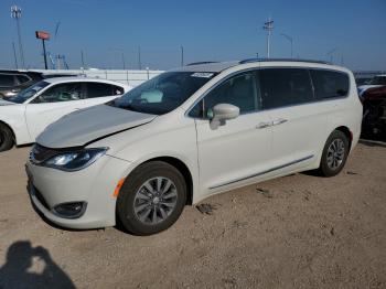  Salvage Chrysler Pacifica