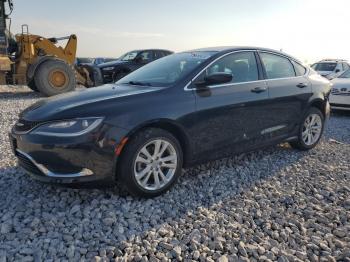  Salvage Chrysler 200