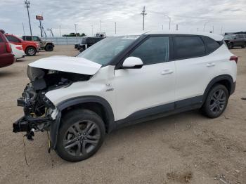  Salvage Kia Seltos