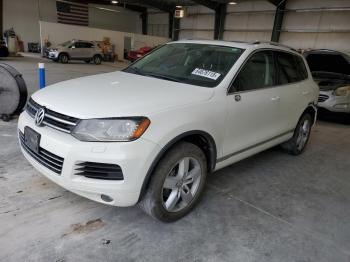  Salvage Volkswagen Touareg