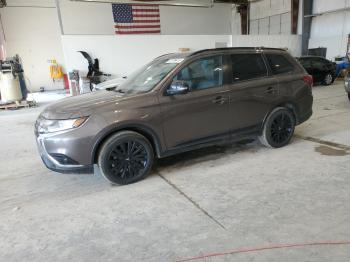  Salvage Mitsubishi Outlander