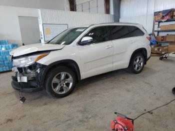  Salvage Toyota Highlander