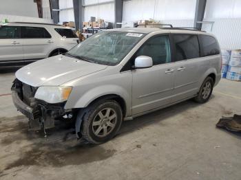  Salvage Chrysler Minivan