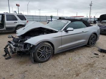  Salvage Ford Mustang