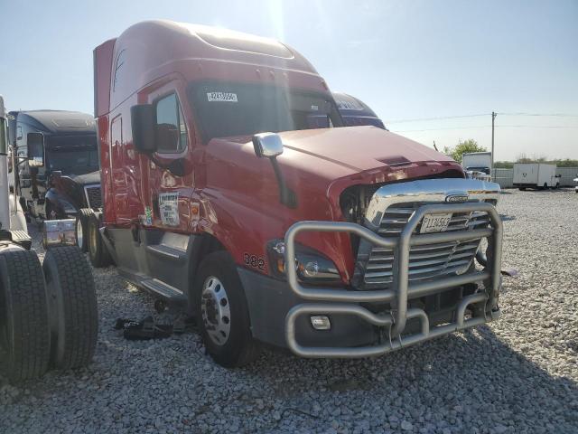  Salvage Freightliner Cascadia 1