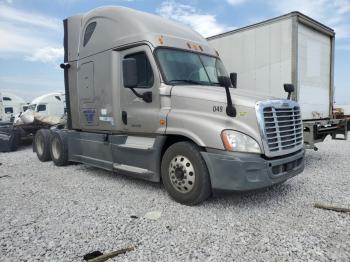  Salvage Freightliner Cascadia